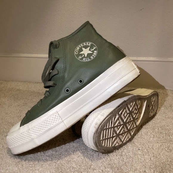 Stylish Green leather converse - Picture 1 of 6